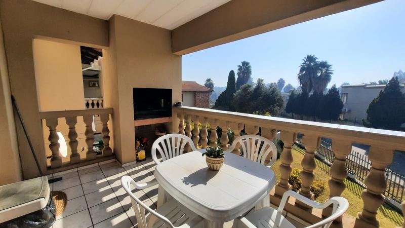 2 Bedroom Property for Sale in Vaalpark Free State